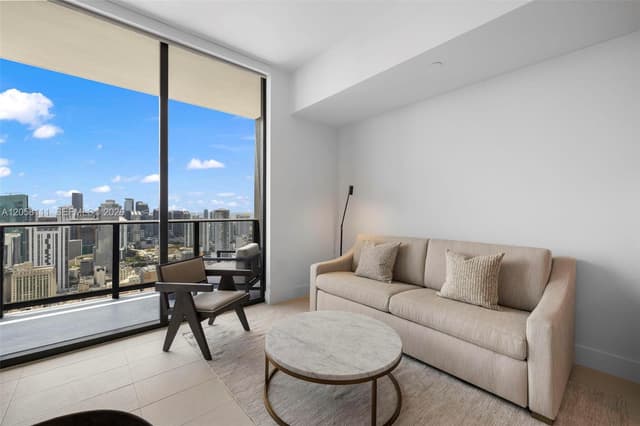 159 NE 6th St # 5008, Miami FL 33132 - Miami, FL - Photo 4
