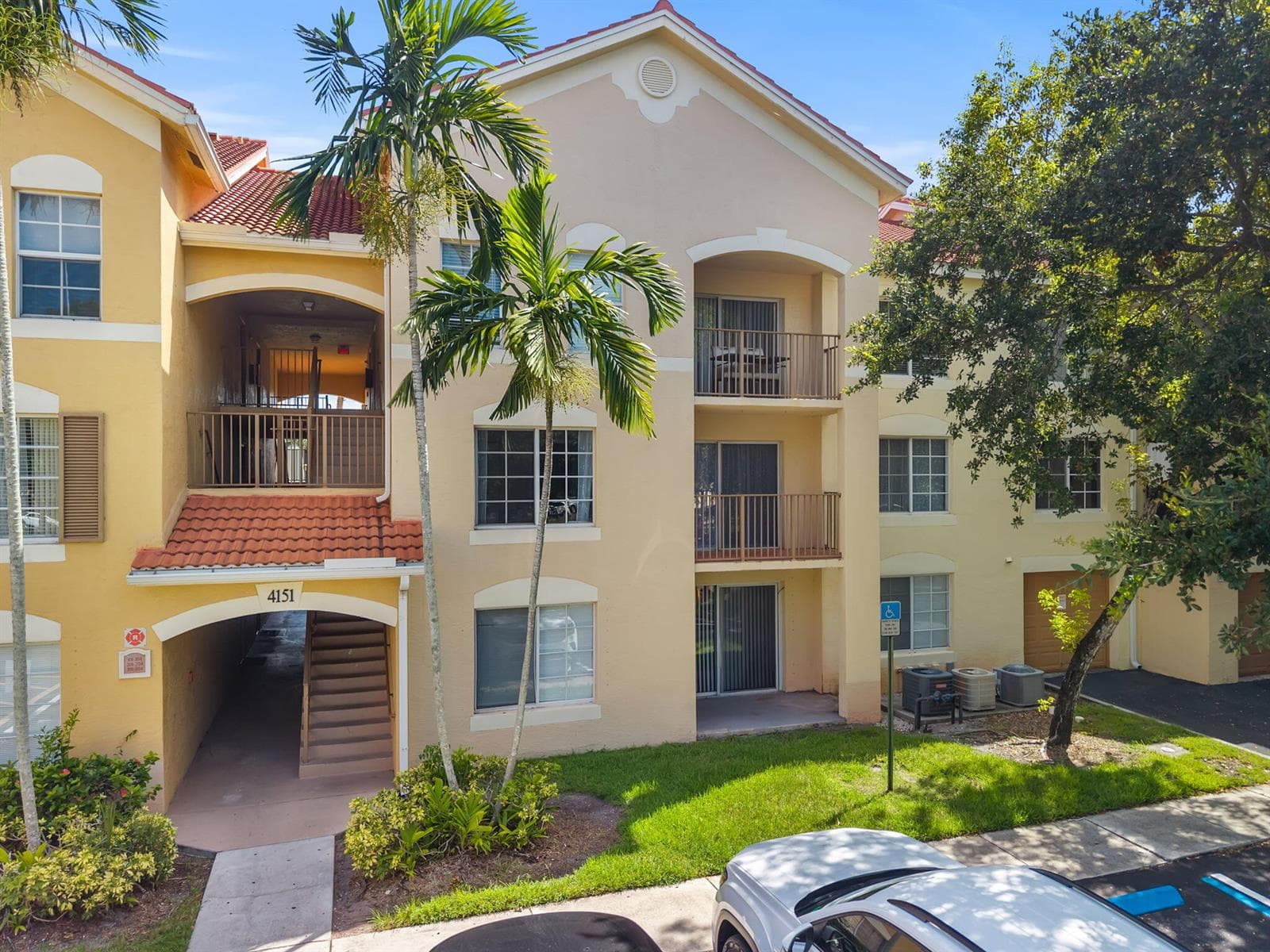 4151 San Marino Boulevard # 203, West Palm Beach FL 33409 - West Palm Beach, FL - Photo 1
