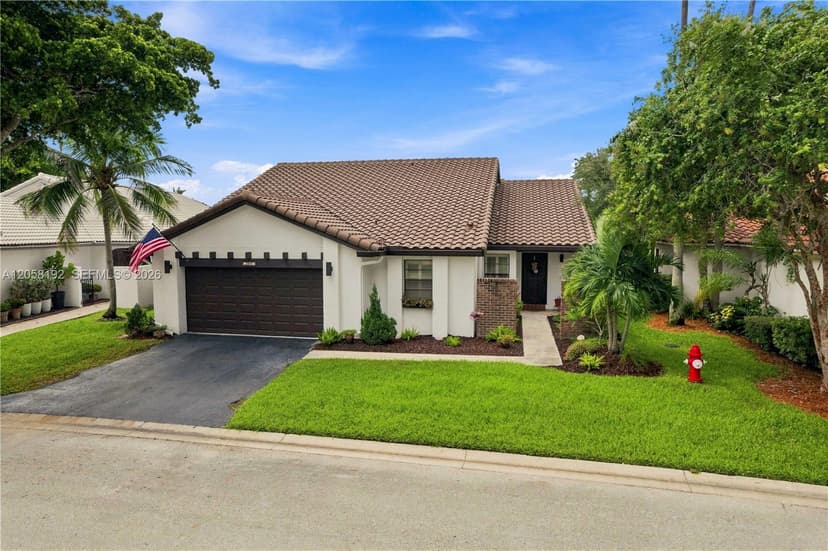 2083 Montpeliar, Weston FL 33326