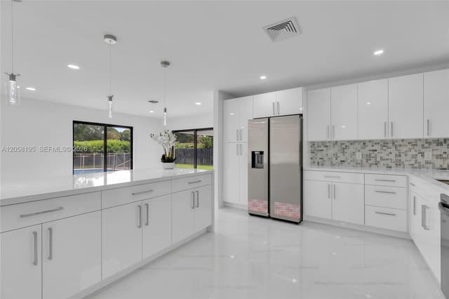 6940 NW 6TH ST, Plantation FL 33317 - Plantation, FL - Photo 7