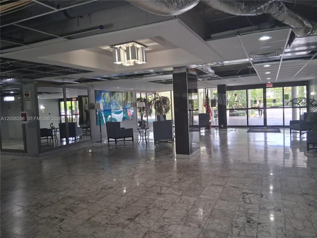 4400hillcrest Hillcrest DR # 201B, Hollywood FL 33021 - Hollywood, FL - Photo 3