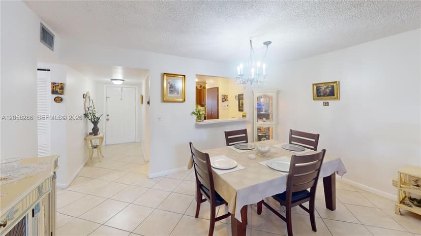 9320 Sunrise Lakes Blvd # 303, Sunrise FL 33322
