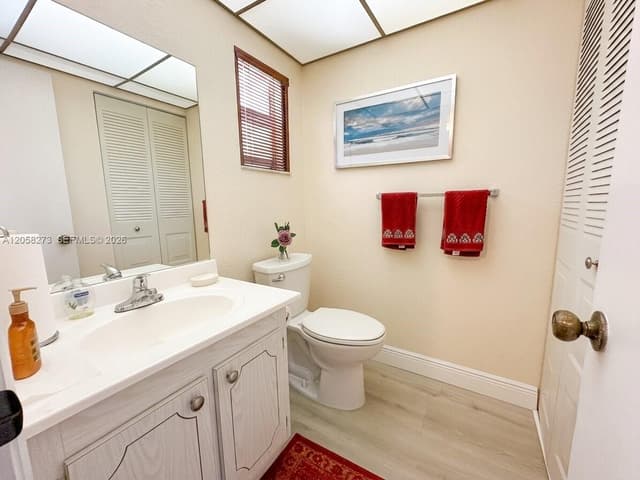 9801 Sunrise Lakes Blvd # 203, Sunrise FL 33322 - Sunrise, FL - Photo 7