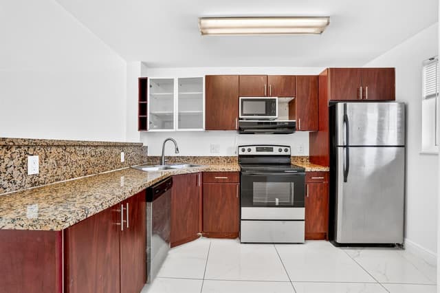 840 PINE Drive # 104, Pompano Beach FL 33060 - Pompano Beach, FL - Photo 4