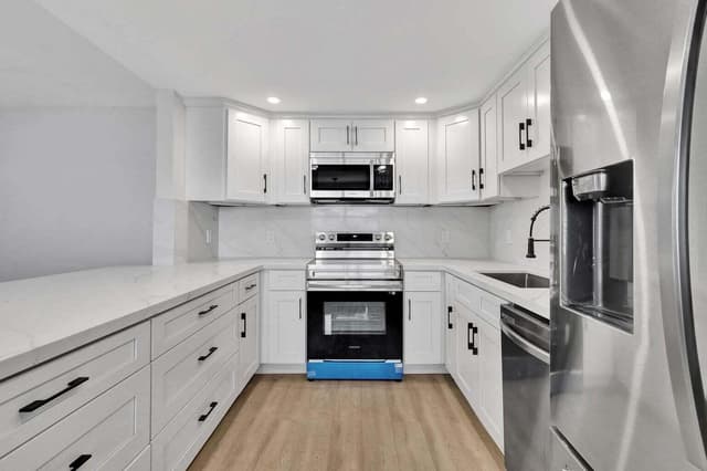 114 Brittany C, Delray Beach FL 33446 - Delray Beach, FL - Photo 7