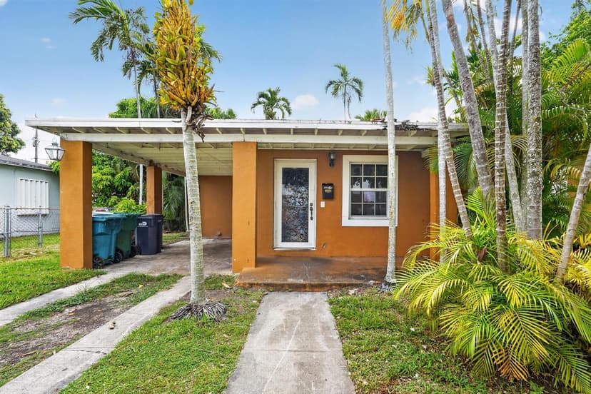 14621 LINCOLN Boulevard, Miami FL 33176
