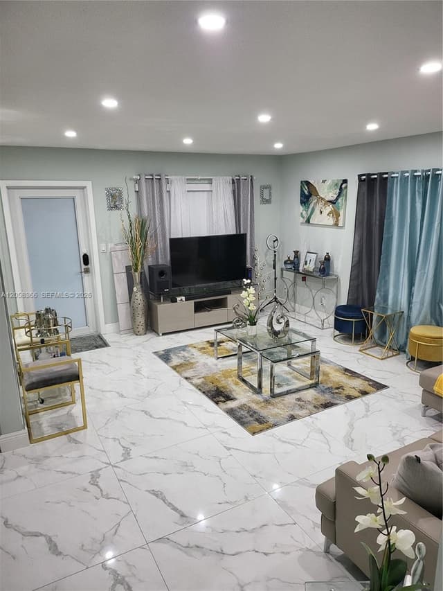 1747 Rodman St # 110, Hollywood FL 33020 - Hollywood, FL - Photo 2