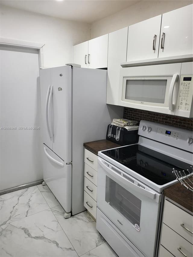 1747 Rodman St # 110, Hollywood FL 33020 - Hollywood, FL - Photo 7