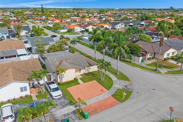 1616 SW 137th Pl, Miami FL 33175 - Miami, FL - Photo 4