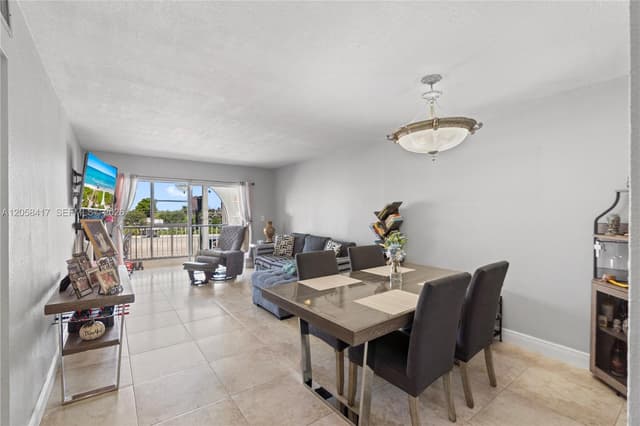 6215 W 20th Ave # 402, Hialeah FL 33012 - Hialeah, FL - Photo 2