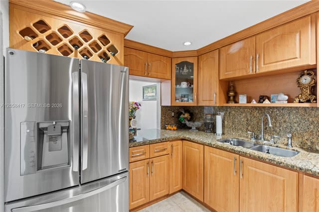 6215 W 20th Ave # 402, Hialeah FL 33012 - Hialeah, FL - Photo 7