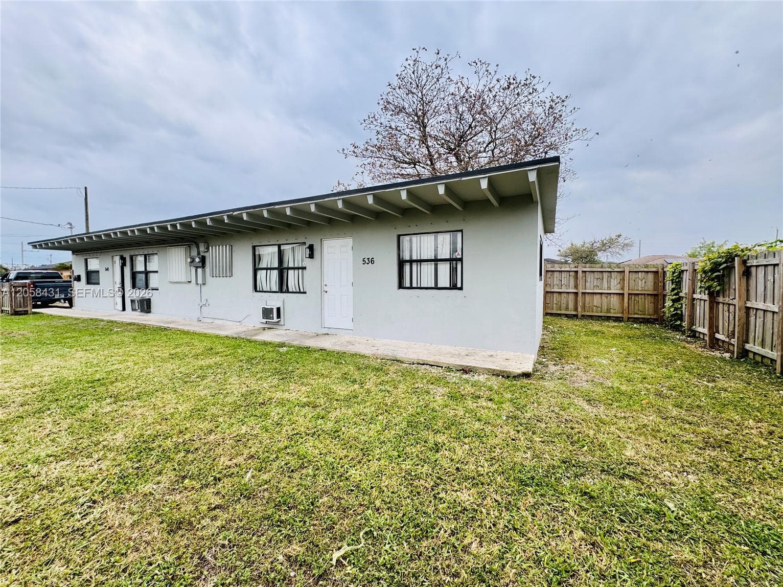 536 SW 6th Ter, Homestead FL 33030