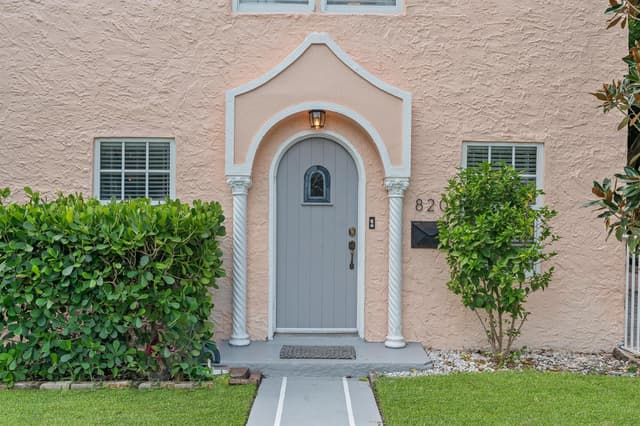 820 29TH Street, West Palm Beach FL 33407 - West Palm Beach, FL - Photo 2