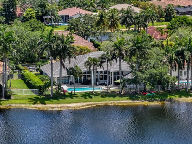 2942 Medinah, Weston FL 33332 - Weston, FL - Photo 2