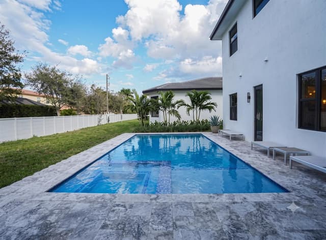 13044 DAVIE OAKS Drive, Davie FL 33325 - Davie, FL - Photo 6
