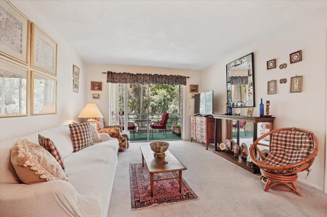 473 Lake Frances Drive, West Palm Beach FL 33411 - West Palm Beach, FL - Photo 3