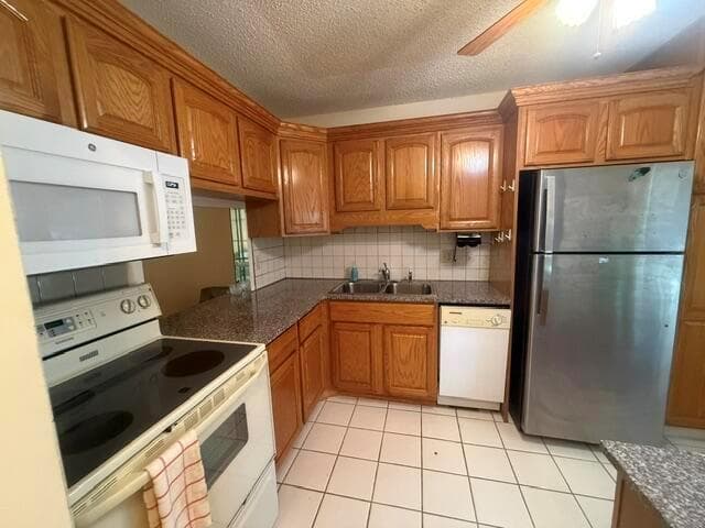 197 Lake Susan Lane, West Palm Beach FL 33411 - West Palm Beach, FL - Photo 4