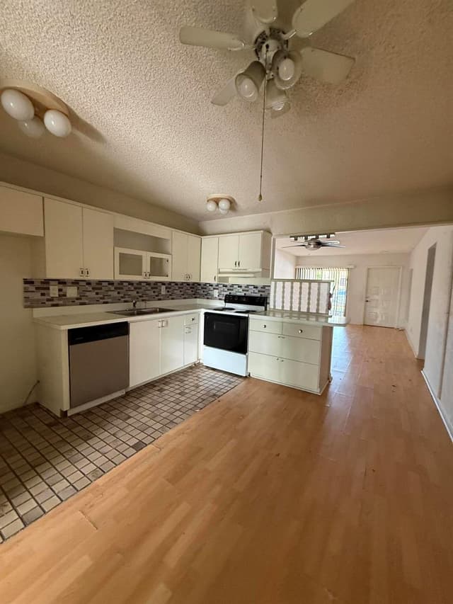 5933 FOREST HILL Boulevard # 3, West Palm Beach FL 33415 - West Palm Beach, FL - Photo 5