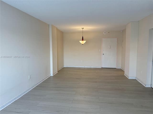 400 Kings Point Dr # 311, Sunny Isles Beach FL 33160 - Sunny Isles Beach, FL - Photo 2