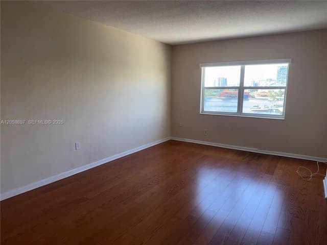 400 Kings Point Dr # 311, Sunny Isles Beach FL 33160 - Sunny Isles Beach, FL - Photo 5