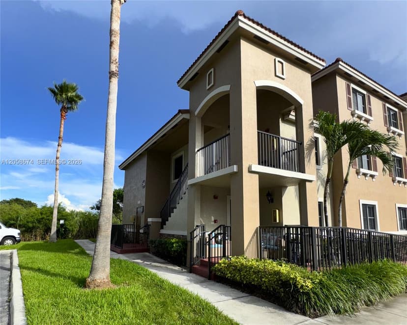 22441 SW 88th Pl # 5, Cutler Bay FL 33190