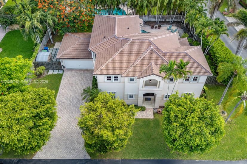 8425 SW 138th St, Palmetto Bay FL 33158