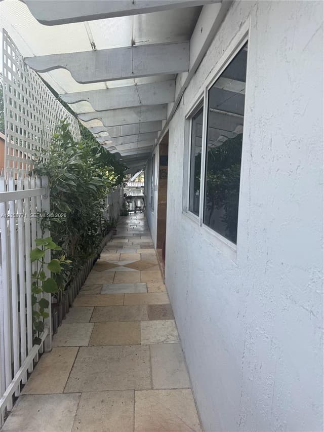 7643 NW South River Dr, Medley FL 33166 - Medley, FL - Photo 6