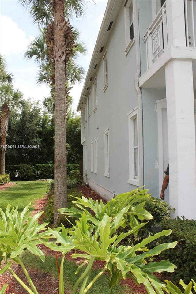 10770 NW 74th Ln, Doral FL 33178 - Doral, FL - Photo 3