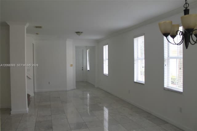 10770 NW 74th Ln, Doral FL 33178 - Doral, FL - Photo 5