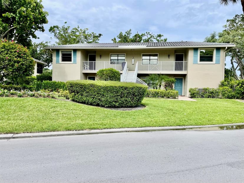 1 WESTGATE Lane # 1B, Boynton Beach FL 33436