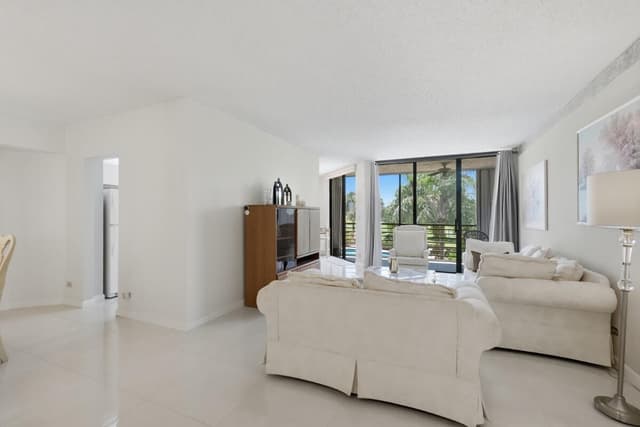 7400 Radice Court # 202, Lauderhill FL 33319 - Lauderhill, FL - Photo 5