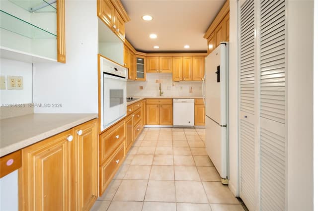 8401 W Sample Rd # 19, Coral Springs FL 33065 - Coral Springs, FL - Photo 7