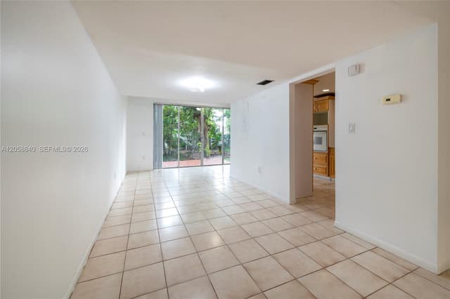 8401 W Sample Rd # 19, Coral Springs FL 33065 - Coral Springs, FL - Photo 5
