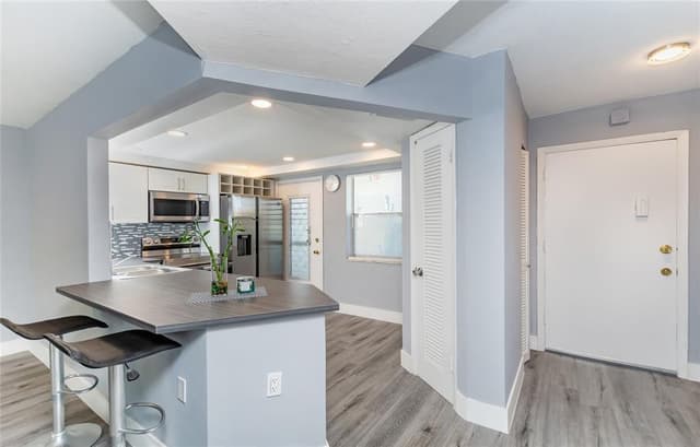 1101 NE 191ST Street # H301, Miami FL 33179 - Miami, FL - Photo 2