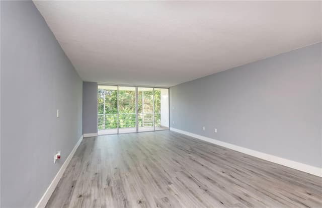 1101 NE 191ST Street # H301, Miami FL 33179 - Miami, FL - Photo 5