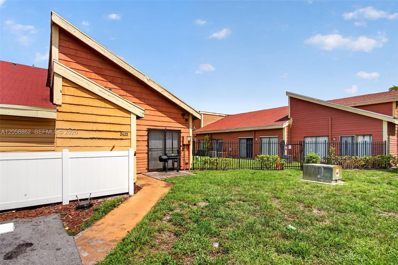 2422 NW 55th Ter, Lauderhill FL 33313 - Lauderhill, FL - Photo 1