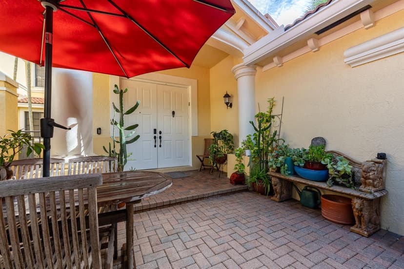 1639 PASSION VINE Circle # 4, Weston FL 33326
