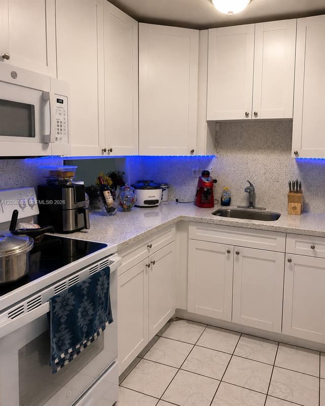 110 Royal Palm Rd # 208, Hialeah Gardens FL 33016 - Hialeah Gardens, FL - Photo 7