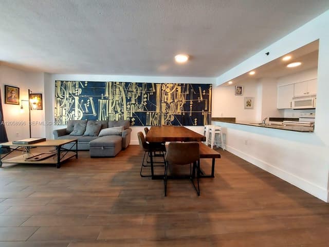 1200 Brickell Bay Dr # 3708, Miami FL 33131 - Miami, FL - Photo 3