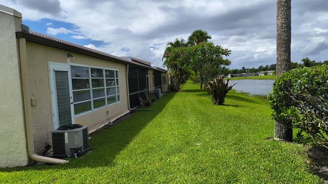 173 Lake Meryl Drive, West Palm Beach FL 33411 - West Palm Beach, FL - Photo 2