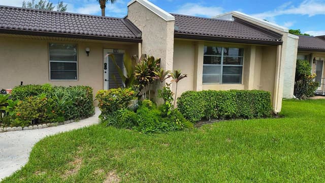 173 Lake Meryl Drive, West Palm Beach FL 33411 - West Palm Beach, FL - Photo 3
