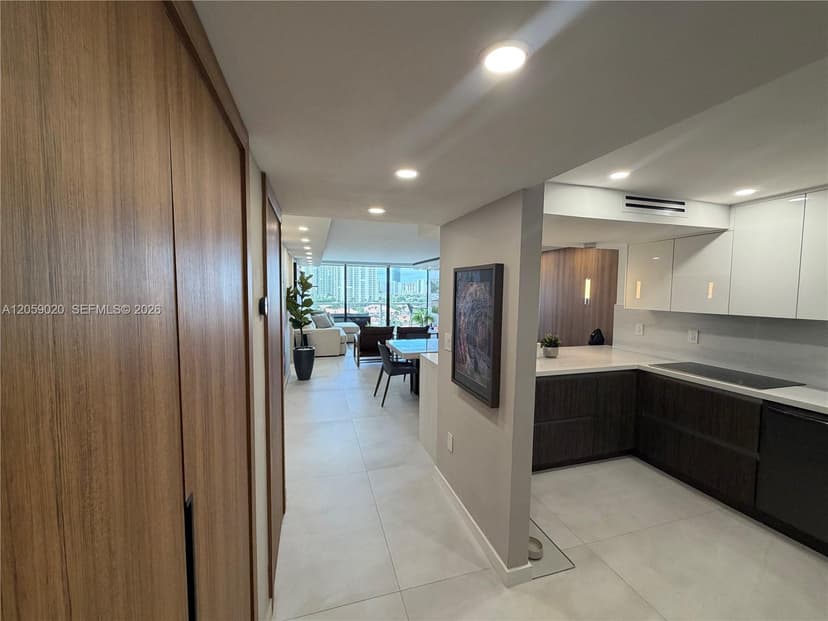 3701 N Country Club Dr # 1209, Aventura FL 33180