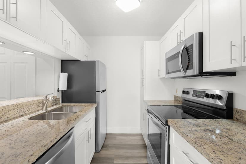 4541 W McNab Road # 17, Pompano Beach FL 33069