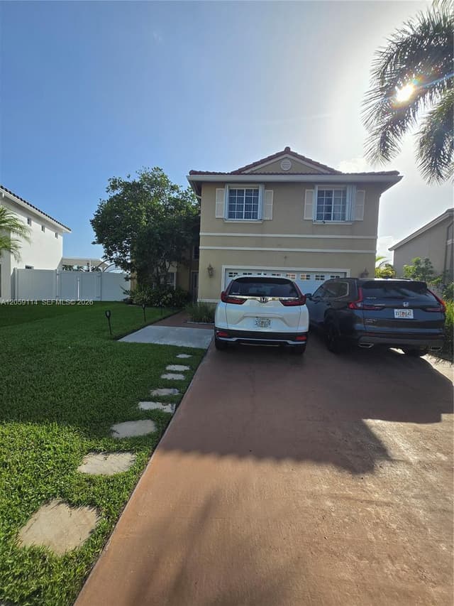 19130 NW 10th St, Pembroke Pines FL 33029 - Pembroke Pines, FL - Photo 2