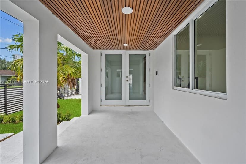 3389 NW 14th Ave, Miami FL 33142