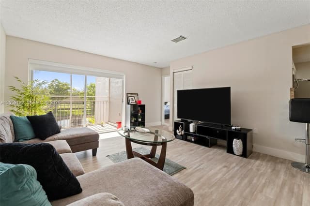 4736 NW 114th Ave # 205, Doral FL 33178 - Doral, FL - Photo 6