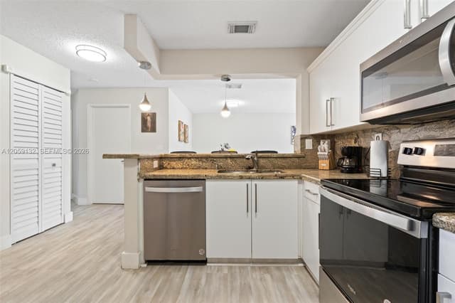 4736 NW 114th Ave # 205, Doral FL 33178 - Doral, FL - Photo 7