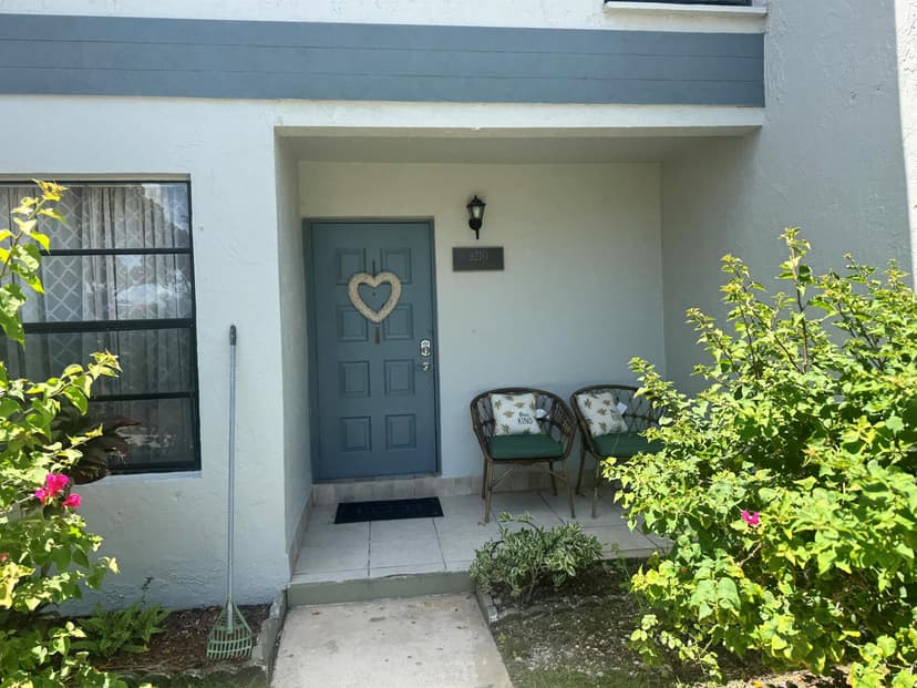 9210 NW 14TH Street # 273, Pembroke Pines FL 33024