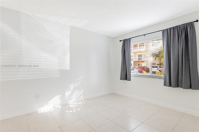7705 Camino Real # 101, Miami FL 33143 - Miami, FL - Photo 4