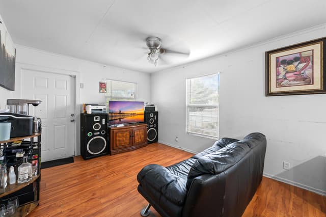 947 43RD Street, West Palm Beach FL 33407 - West Palm Beach, FL - Photo 6